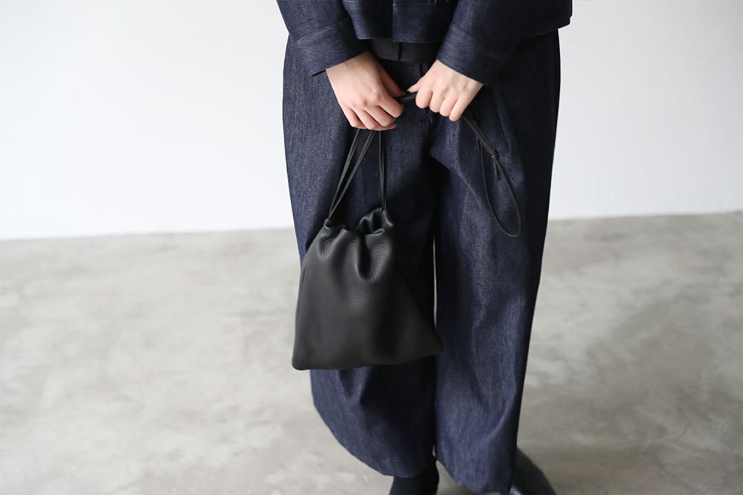 Mochi モチ drawstring bag S 鹿革 巾着ショルダーバッグ