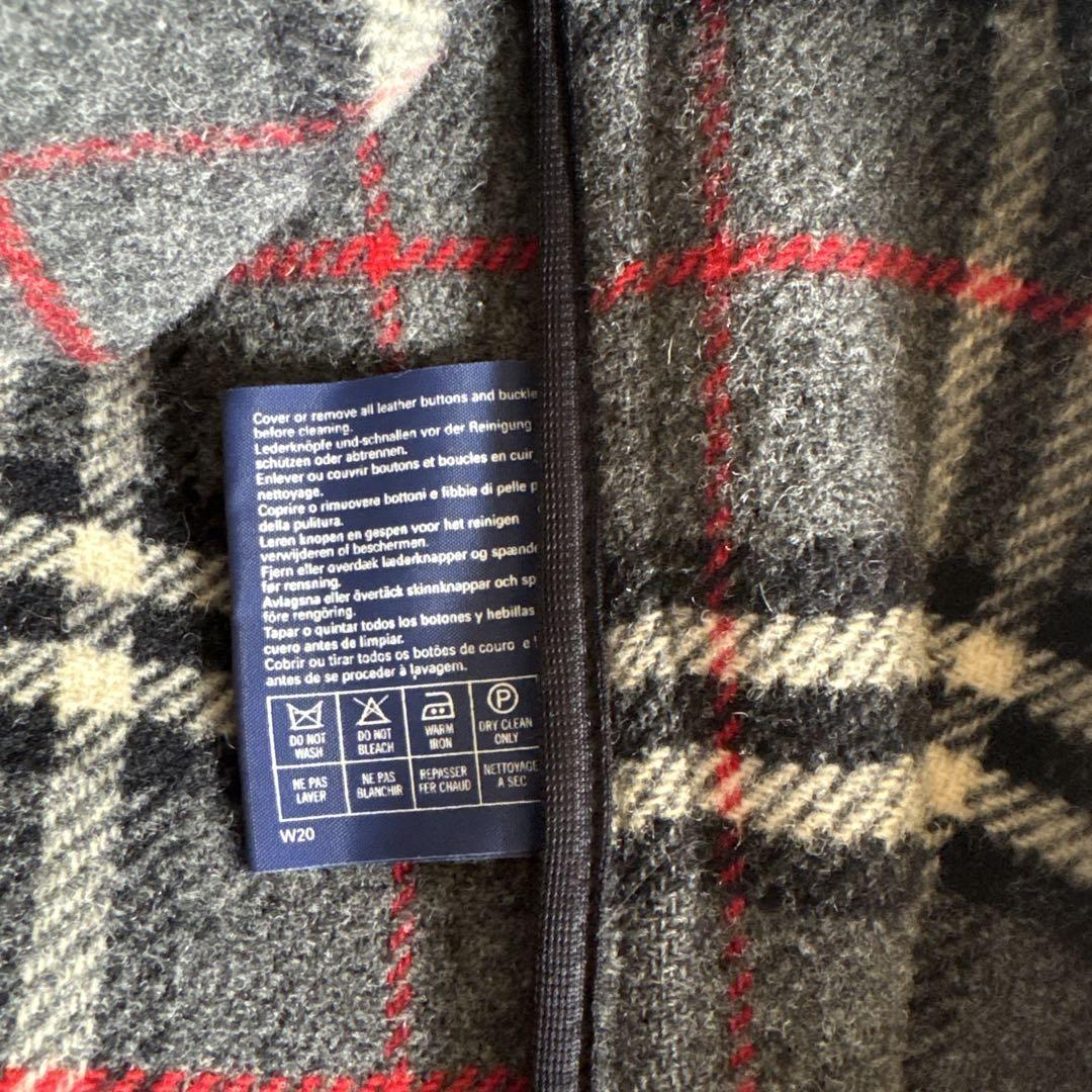 バーバリーBurberry グレー フード付きダッフルコート
