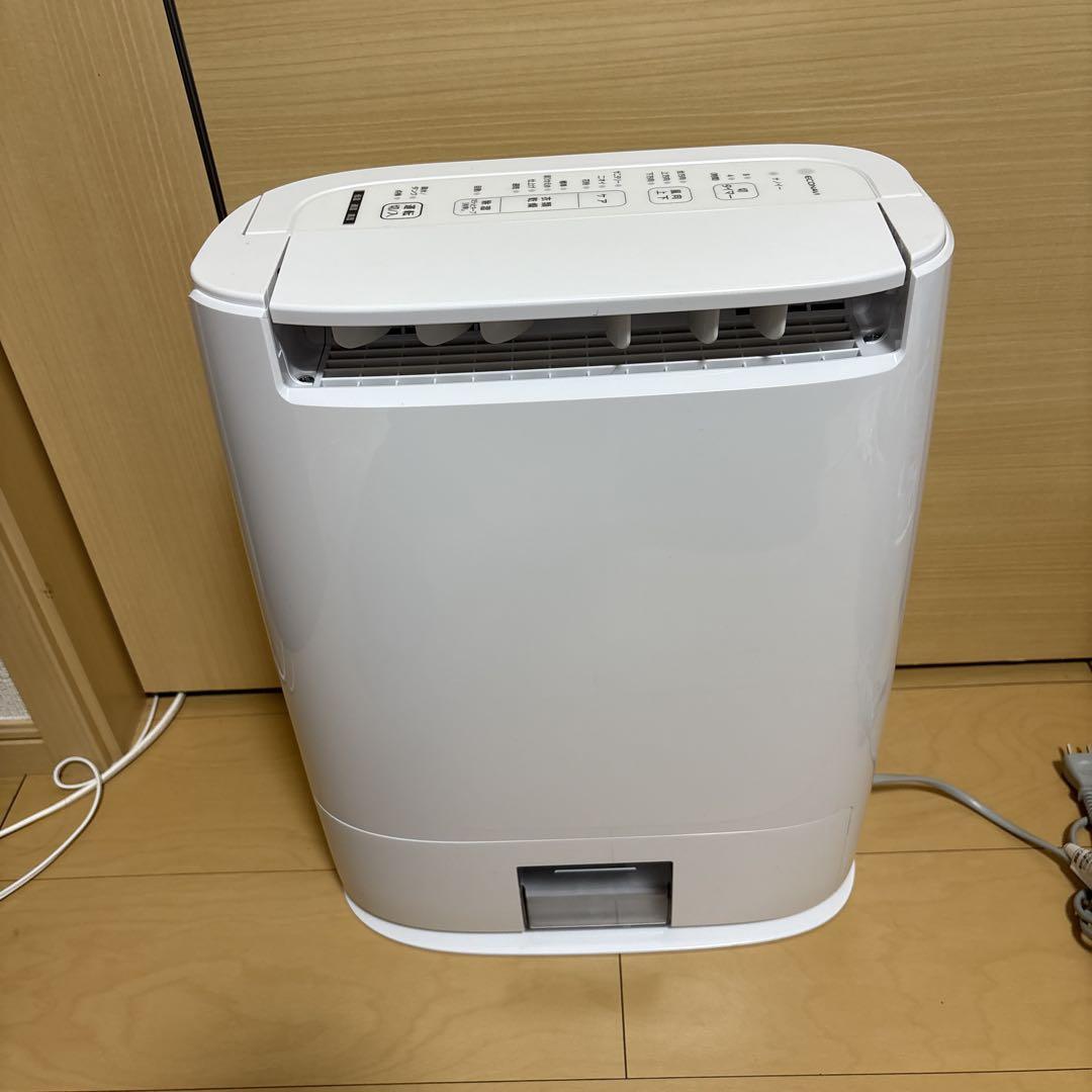23年製新品未使用　Panasonic 除湿機 F-YZVX60 美品】除湿乾燥機 Panasonic F-YZHX60 デシカント方式 管理No6