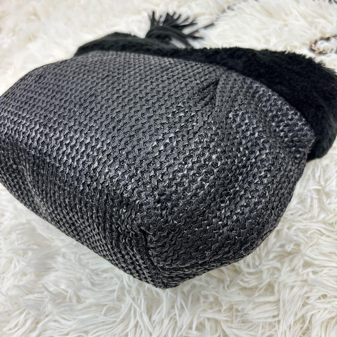 アンテプリマ ファー×メッシュバッグ チャーム付 ブラック 上品