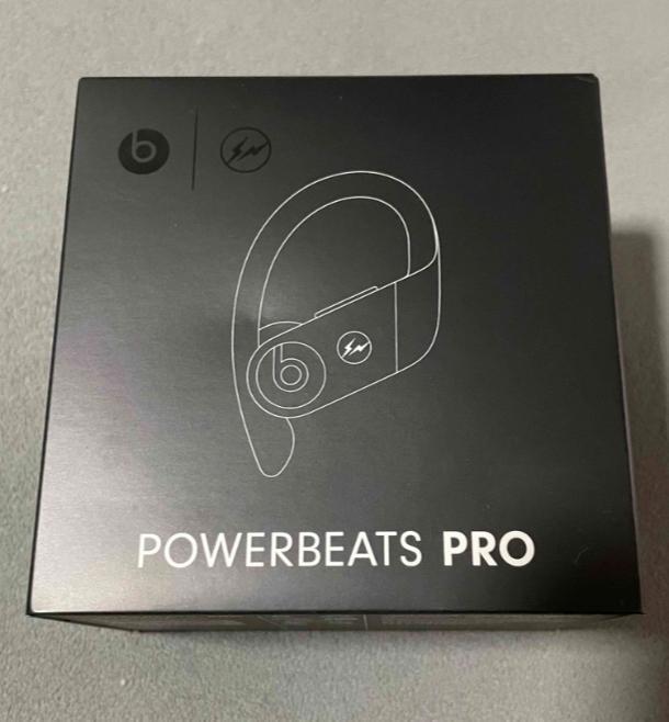 fragment design × beats Powerbeats pro