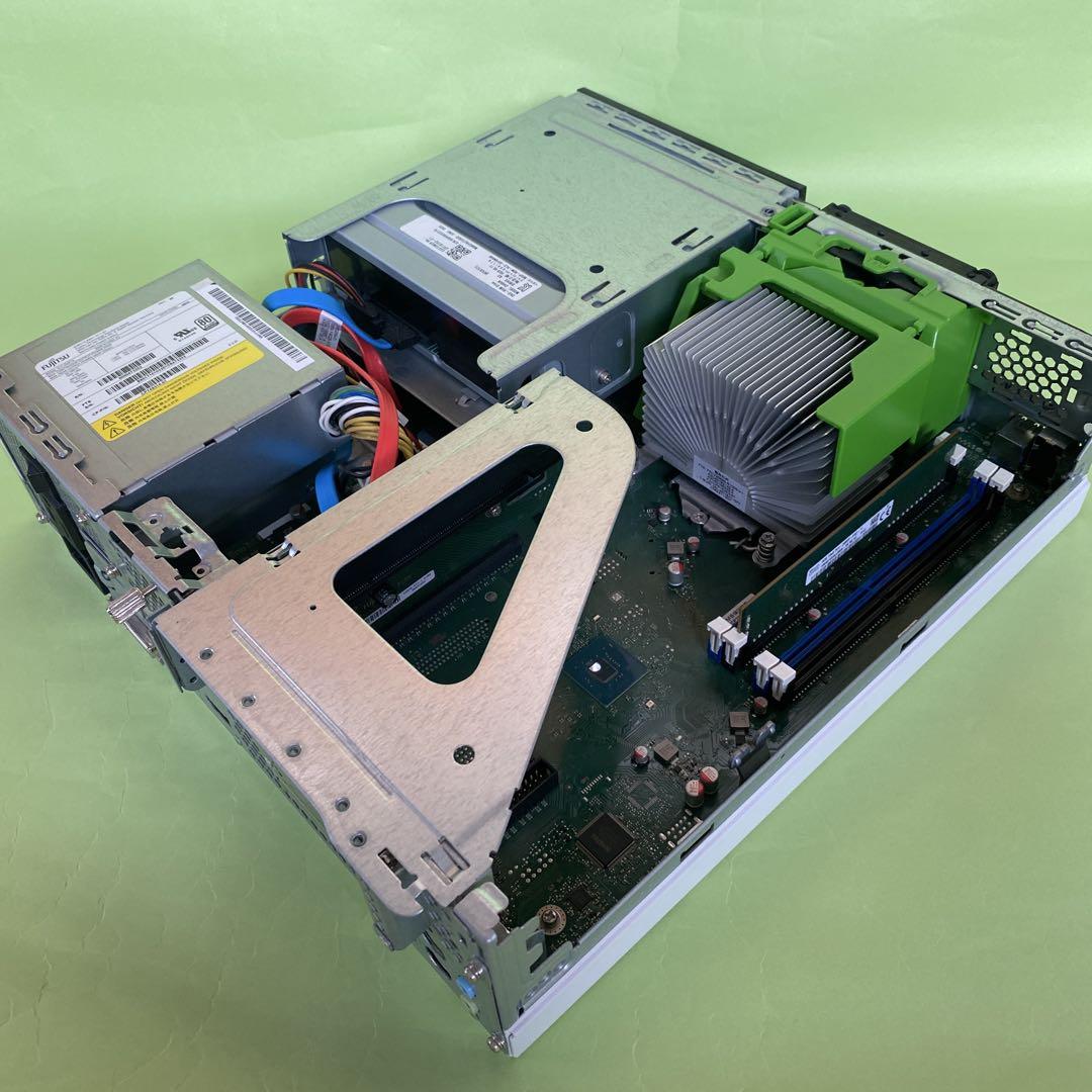 ESPRIMO D588C / i3-9100 / 8GB - メルカリ