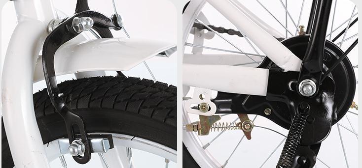 小さく折り畳まれた自転車