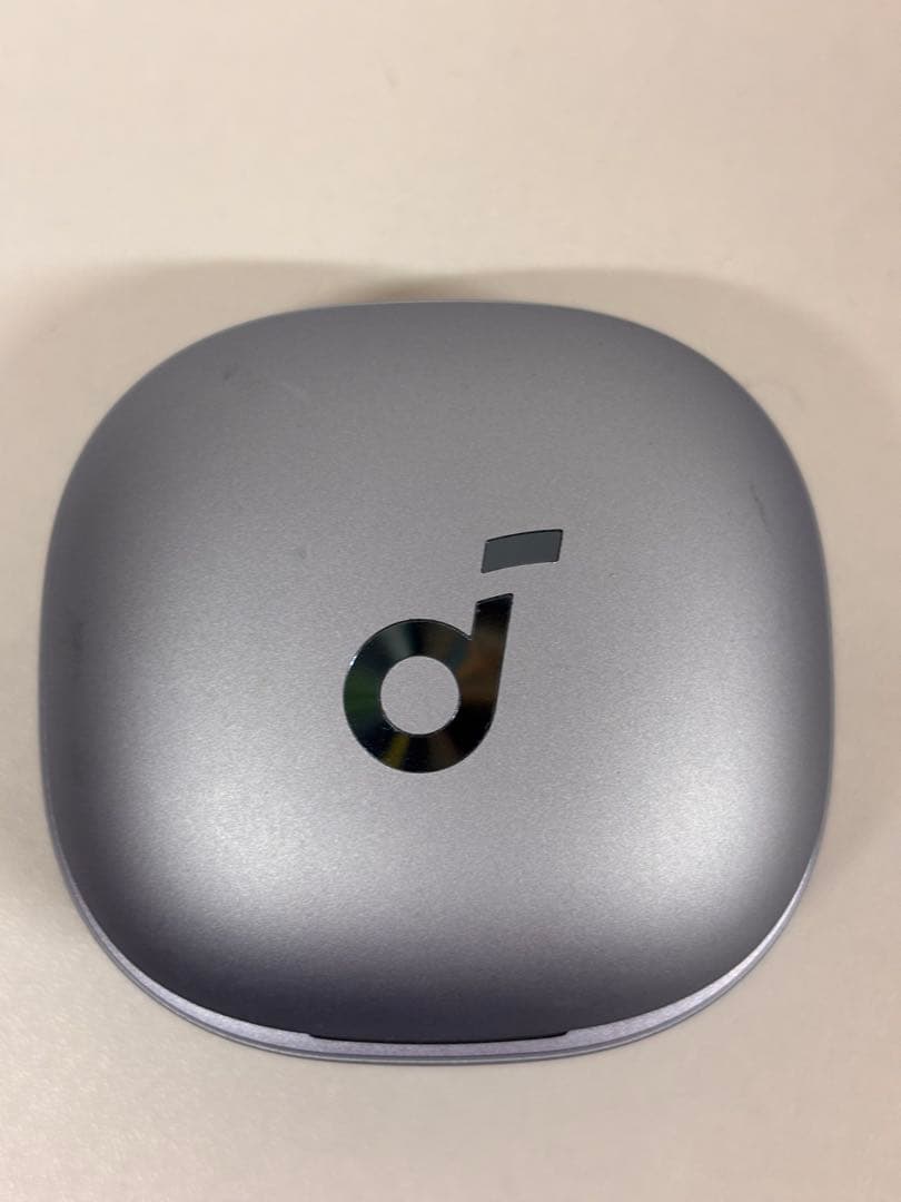 ワイヤレスイヤホン目立った傷や汚れなし