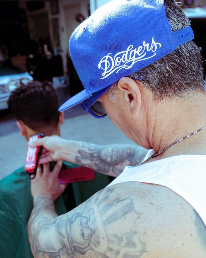 Mr CARTOON LA DODGERS 47 GRAFFITI CAP 青 Mr CARTOON LA DODGERS 47 GRAFFITI CAP 青 - メルカリ