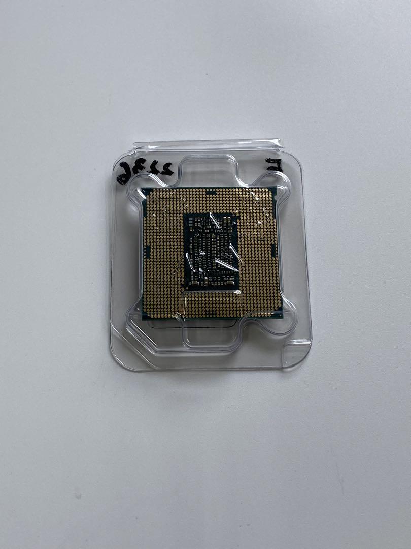CPU INTEL XEON E-2236 3.40GHZ 1枚 ジャンク