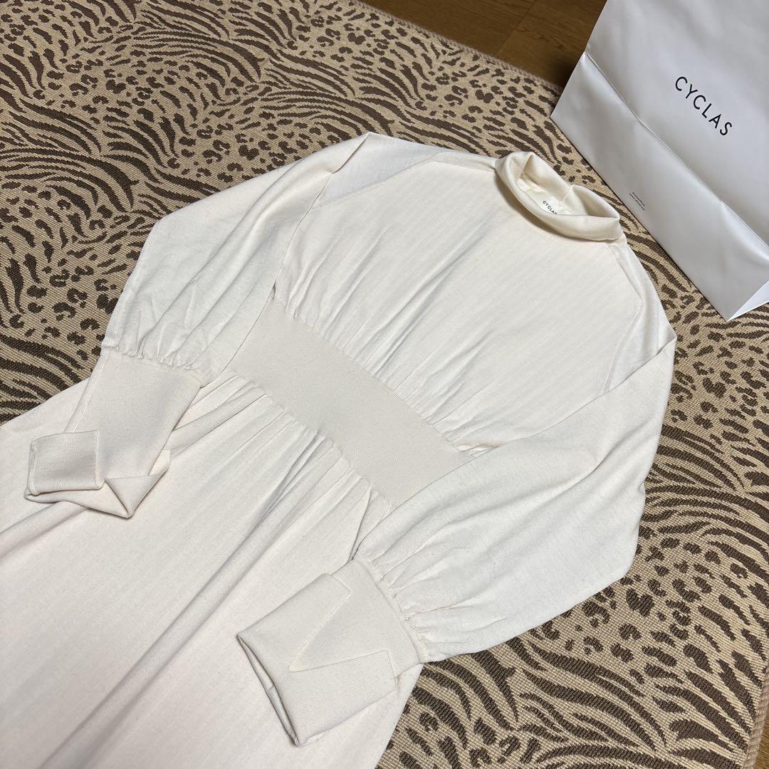 上品 ニットワンピース