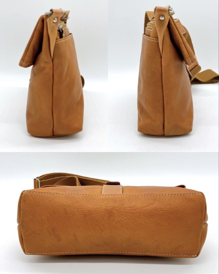 ✨美品✨DEUX MONCX デュモンクス ショルダーバッグ　フラップ　レザー DEUX MONCX デュモンクス 本革レザー製 ショルダーバッグ - メルカリ