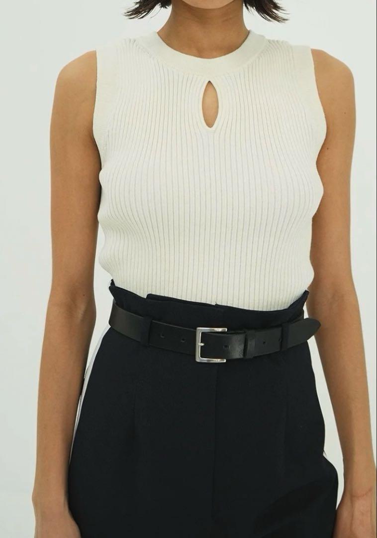 CLANE W FACE HOLE KNIT TOPS