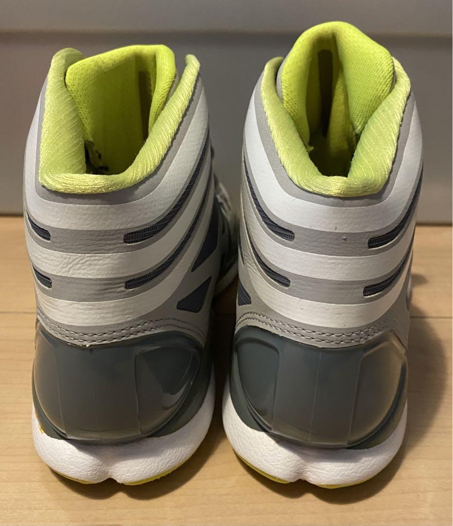 adidas アディダス バスケットボールシューズ crazylight