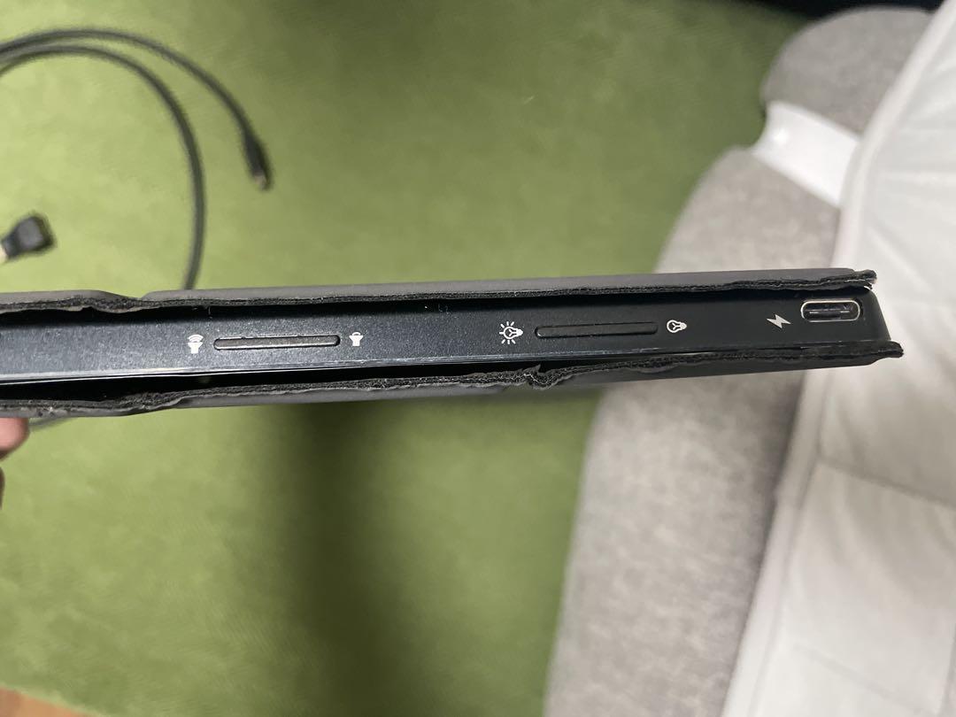 MISEDI 15.6インチ バッテリー内蔵モバイルモニター