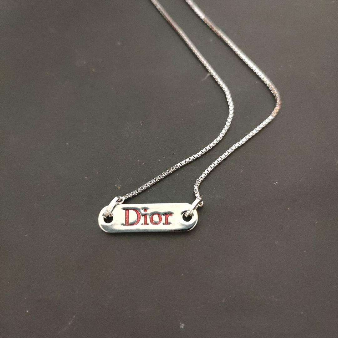DIOR ネックレス　プレート　ロゴ　レッド　赤　シルバー