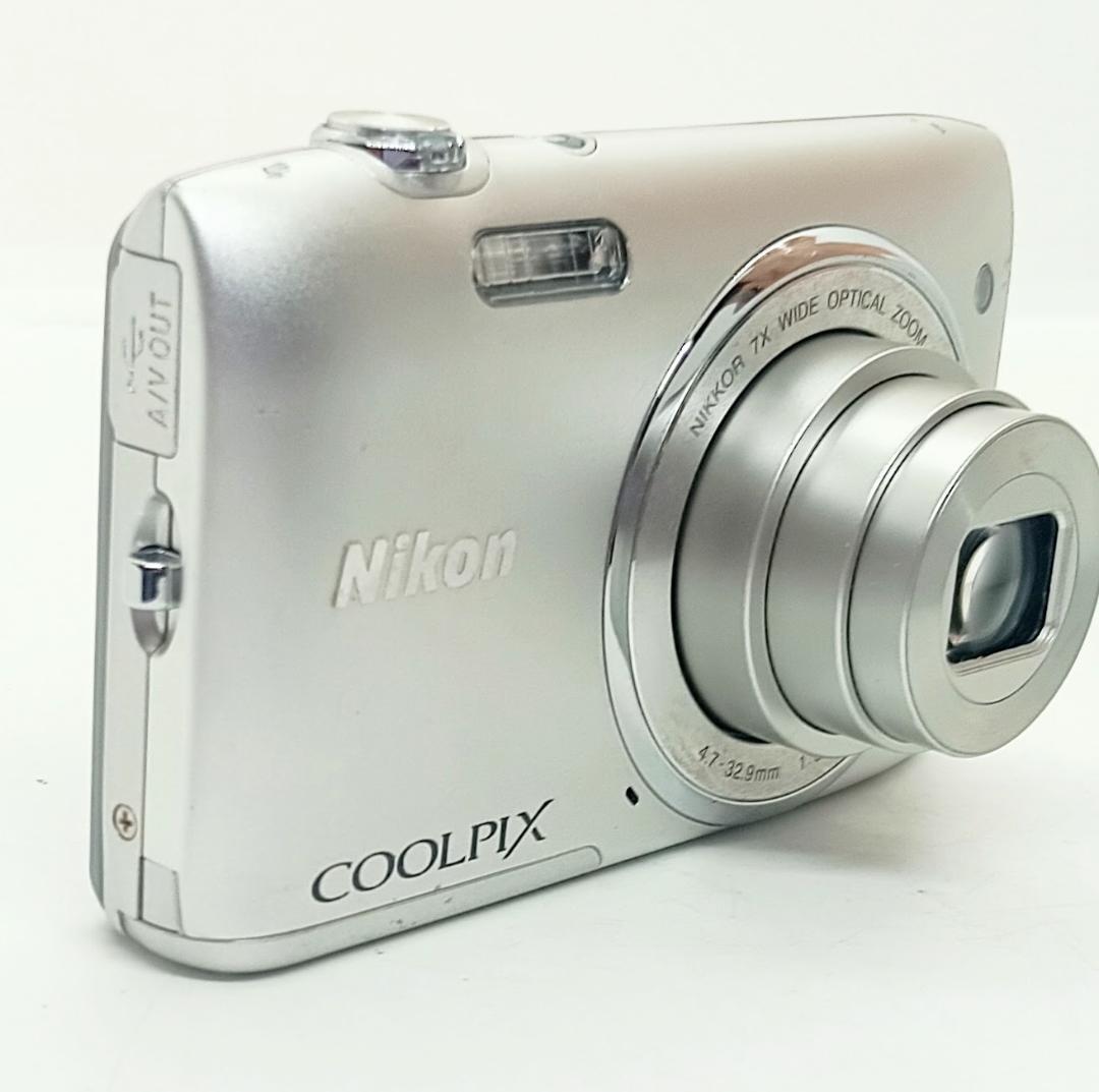 Nikon COOLPIX S3500デジタルカメラ 7倍光学ズーム 充電器付き