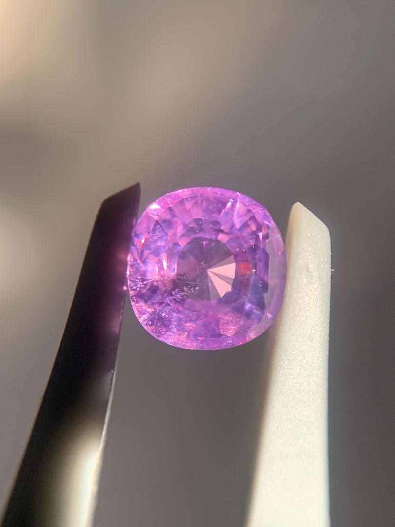 非加熱 パープルピンク サファイア ルース (0.69ct)