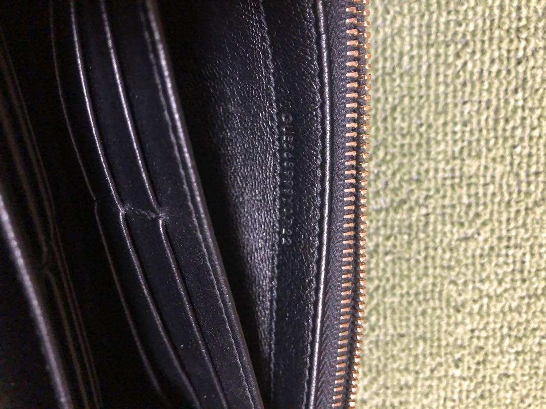 極美品 イヴサンローラン レザー 長財布 ロゴ型押し 黒
