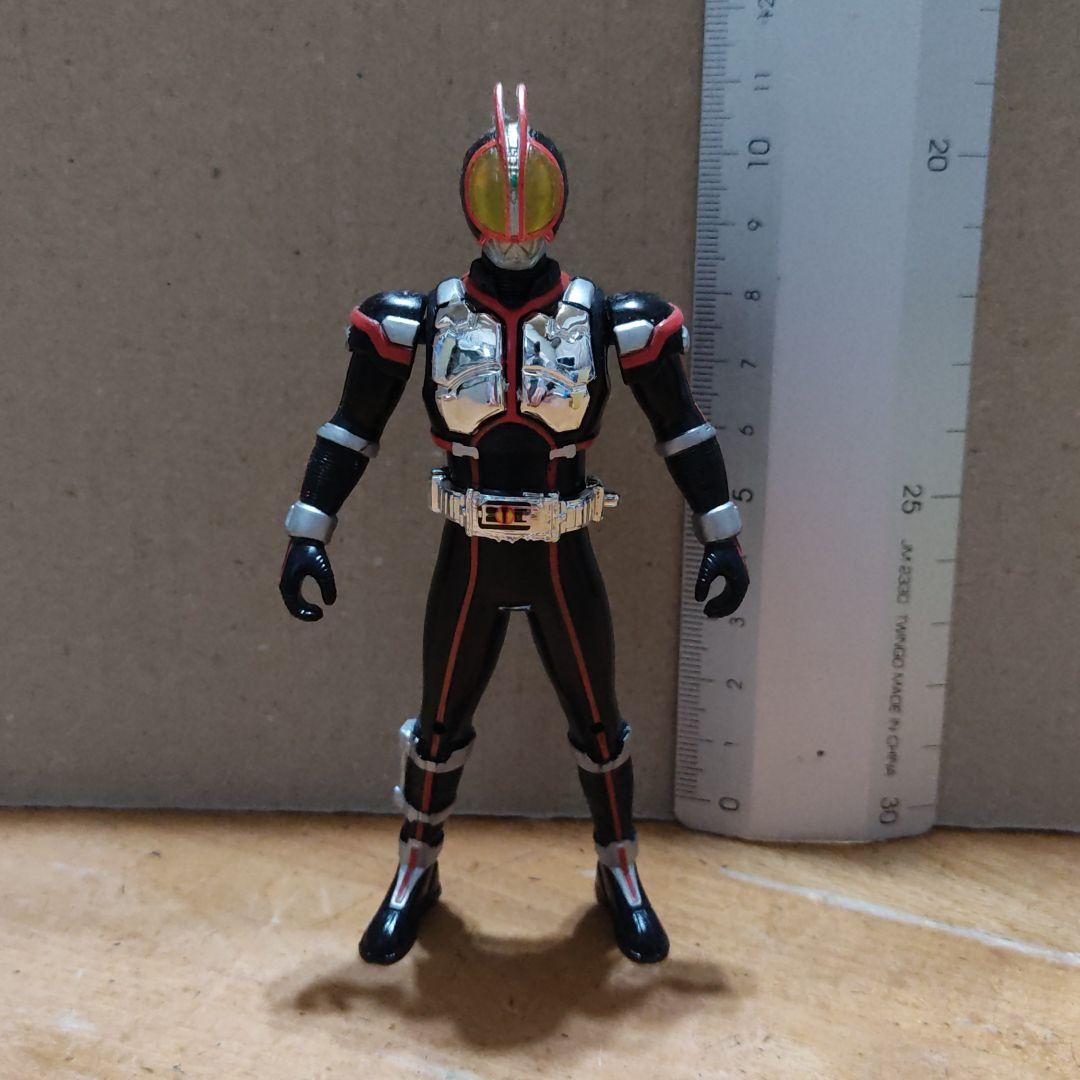 仮面ライダーファイズ フィギュア メルカリ
