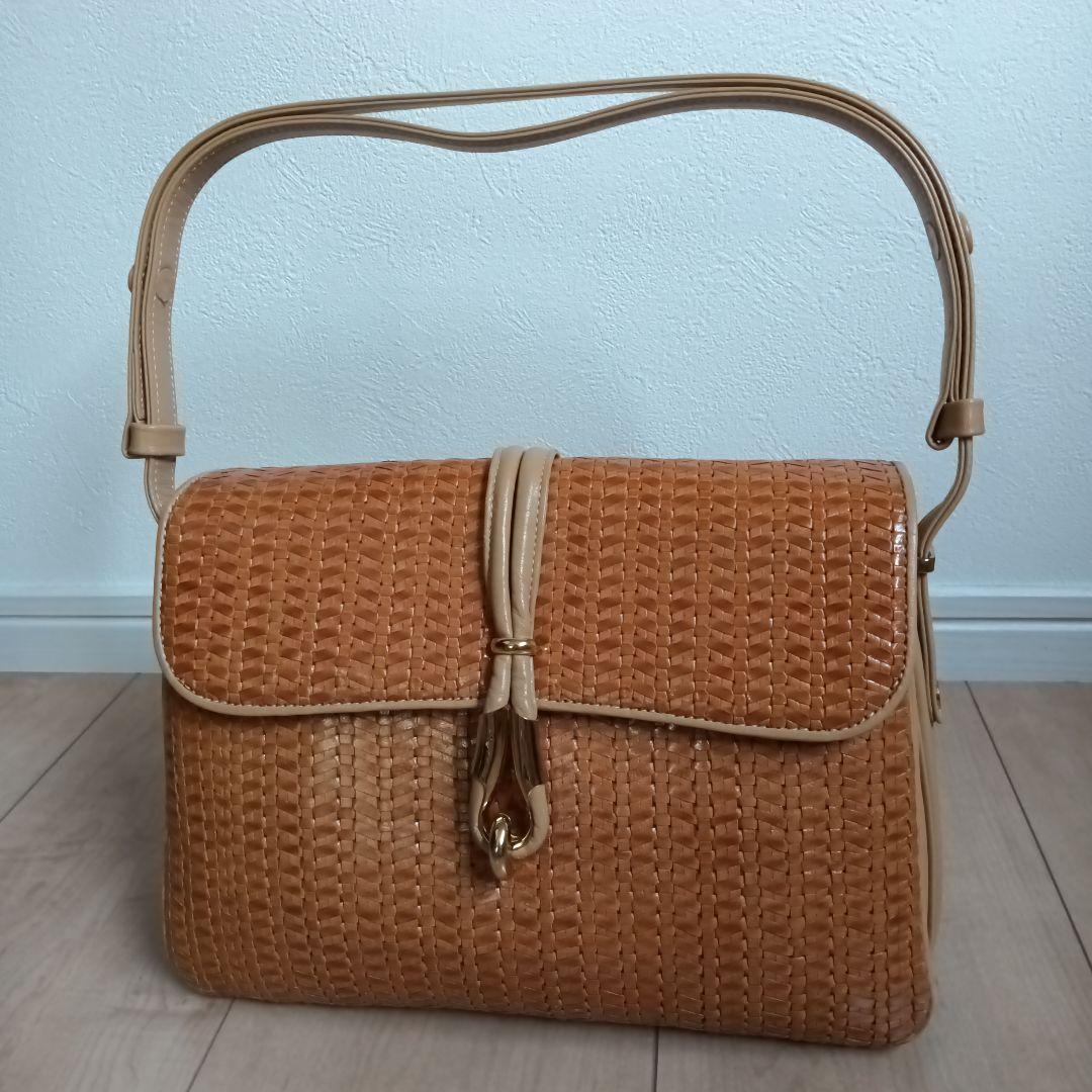 新品・未使用 京都祇園 香取屋 KATORIYA ビーズハンドバッグ 2Way 新品・未使用 京都祇園 香取屋 KATORIYA ビーズハンドバッグ 2Way