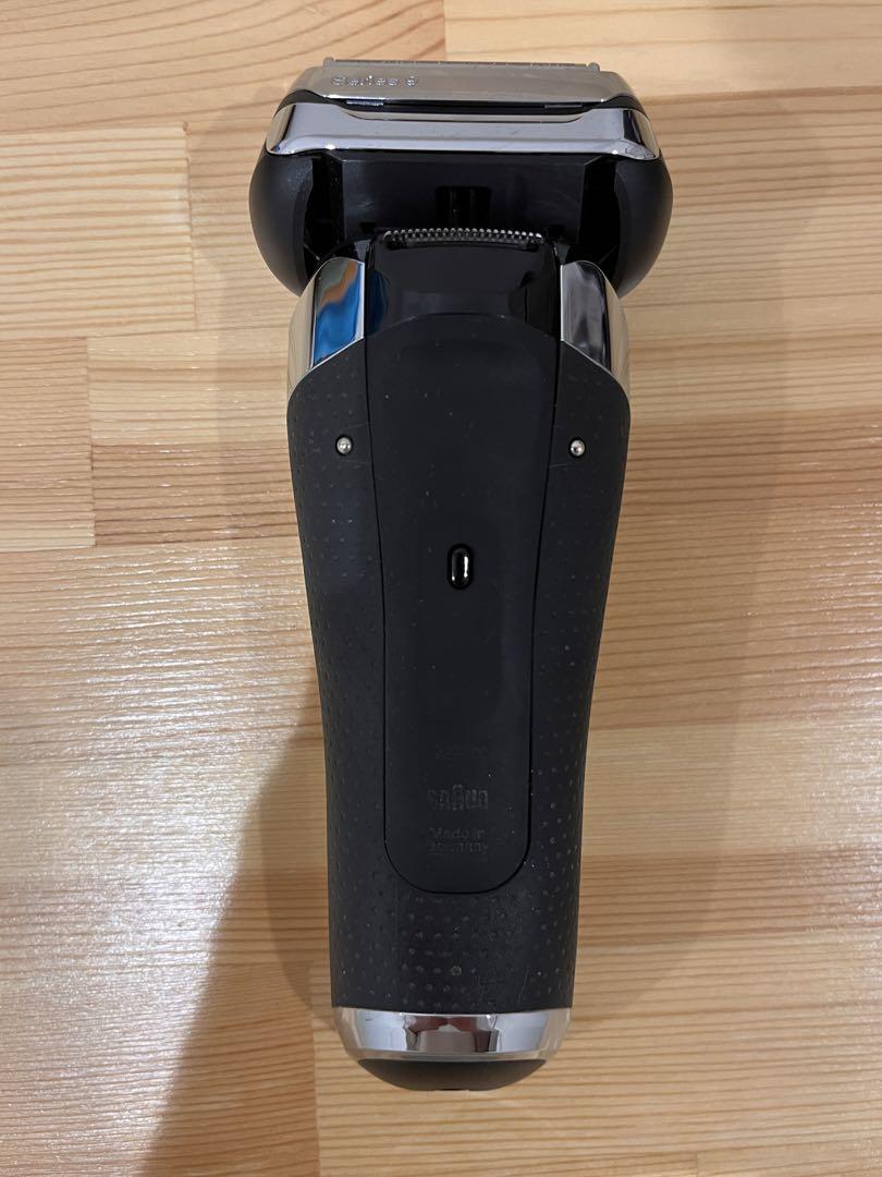 BRAUN シリーズ9 高級シェーバー 充電器 洗浄器セット　ブラウン