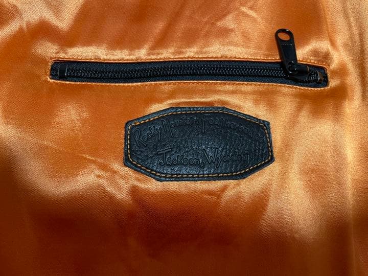 the threerobbers JACKSON COAT L - estheticareclinic.com.pk