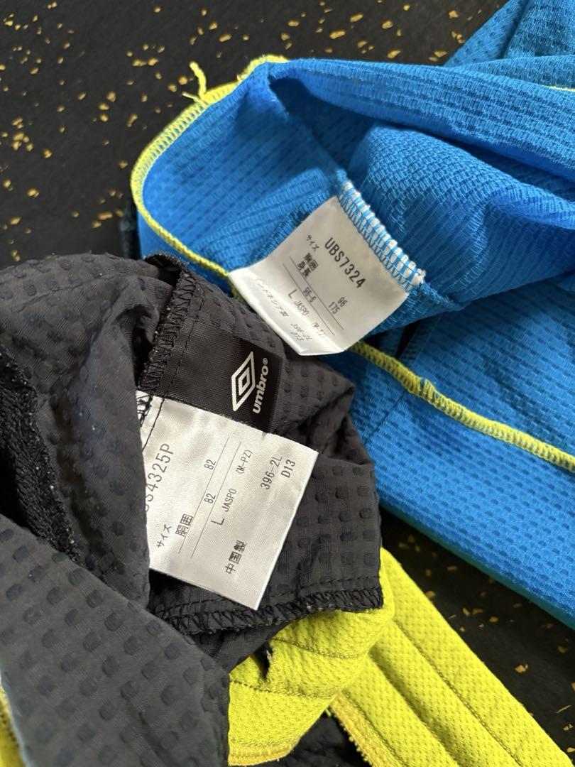 Umbro 半袖シャツとショートパンツセット