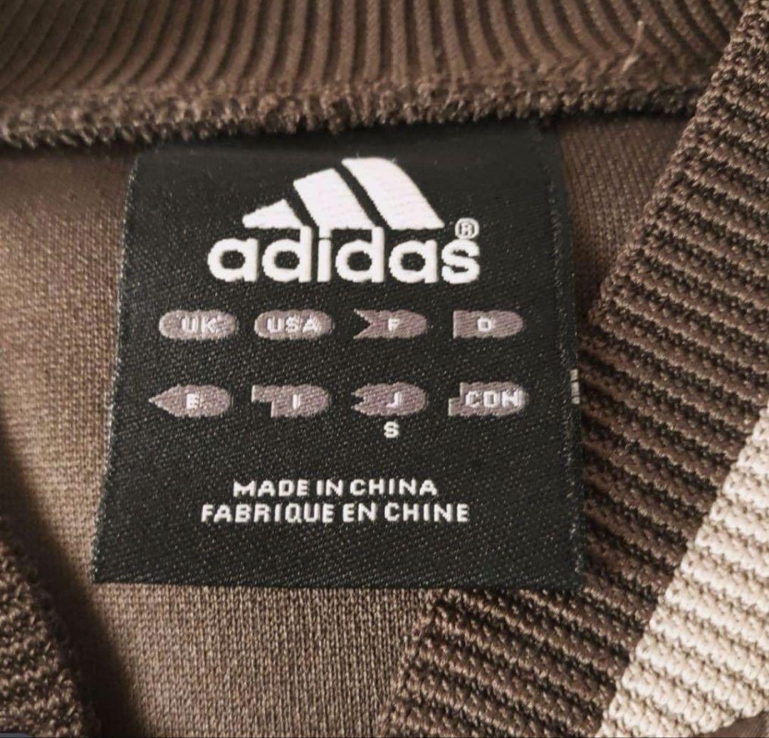 adidas】最高配色 背面ロゴ ATP型 異素材切替 トラック adidas】最高配色 背面ロゴ ATP型 異素材切替 トラック