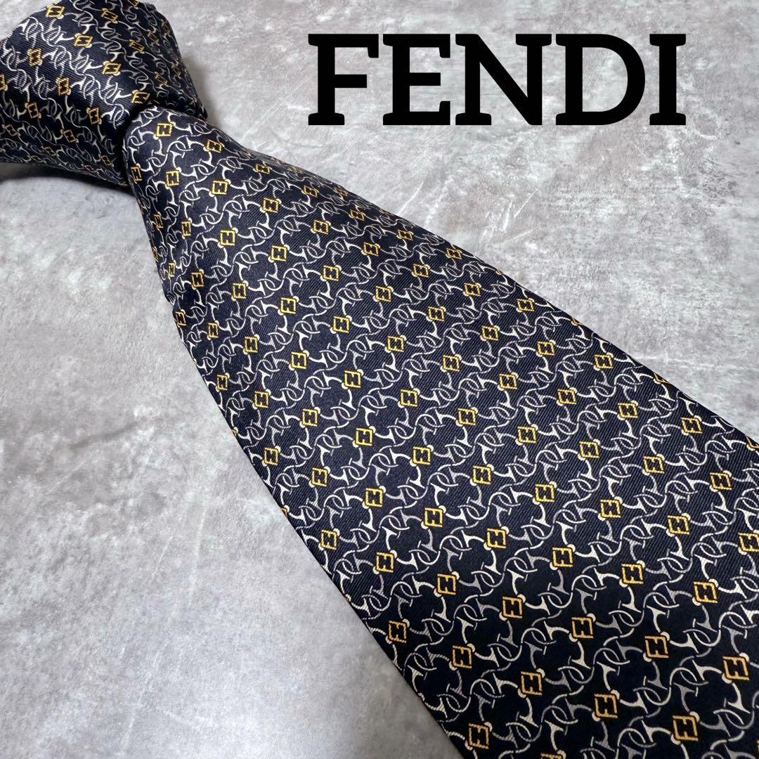 FENDI 幾何学模様 ネクタイ グレー系 - メルカリ