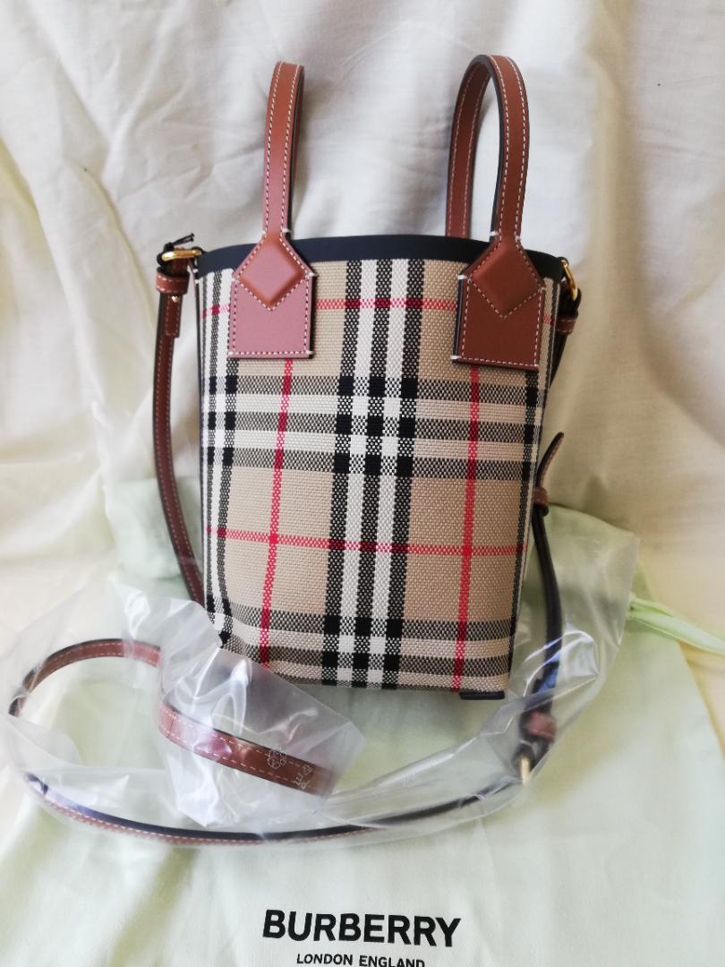 【新品未使用】Burberry ショルダー ミニトートバッグ★あんしん鑑定 新品未使用】Burberry ショルダー ミニトートバッグ☆あんしん