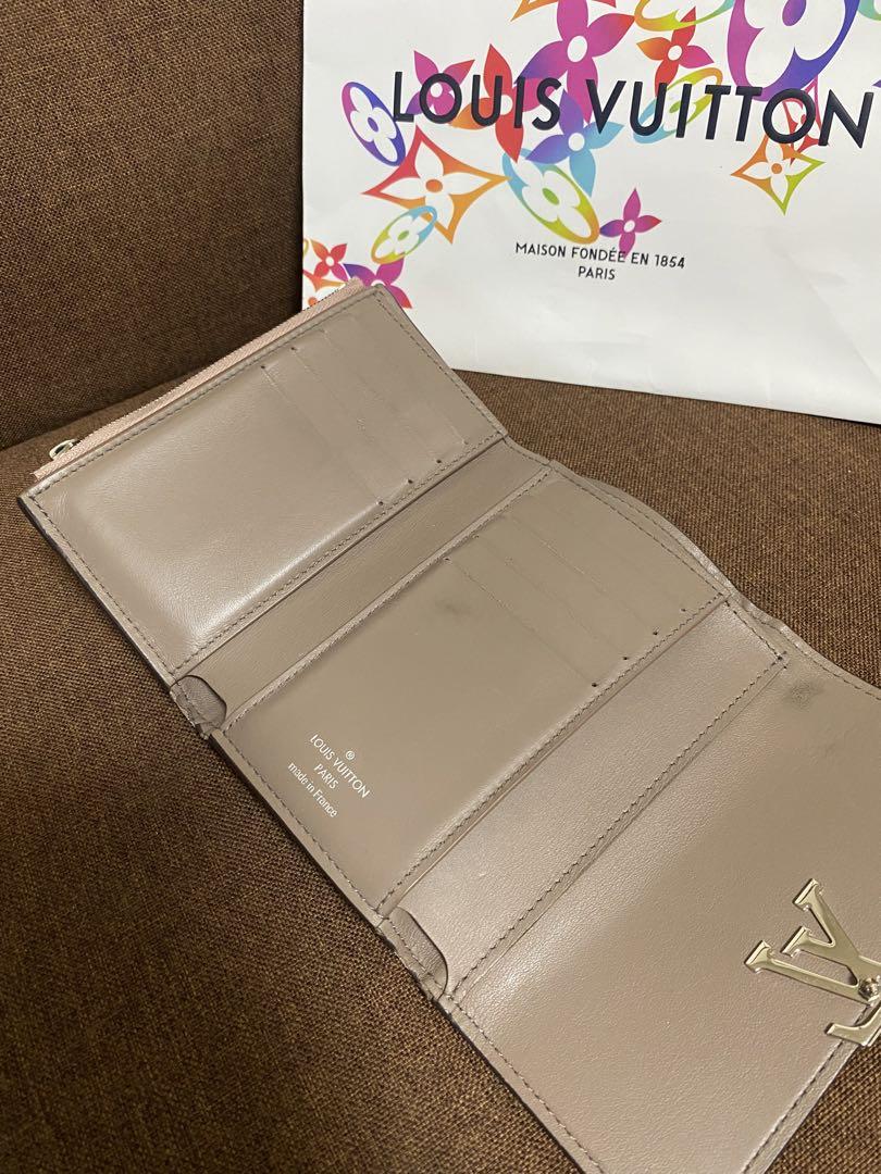 ルイヴィトン　カプシーヌ　コンパクト　三つ折り財布　ピンク