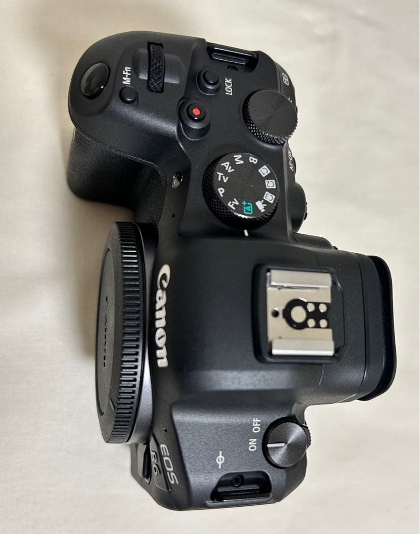 Eos r6 ボディ　極美品　canon rfレンズ