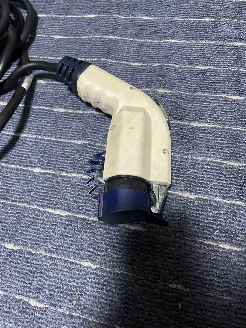 Nissan リーフ充電ケーブル　純正　バッグ付き(3NK1A)