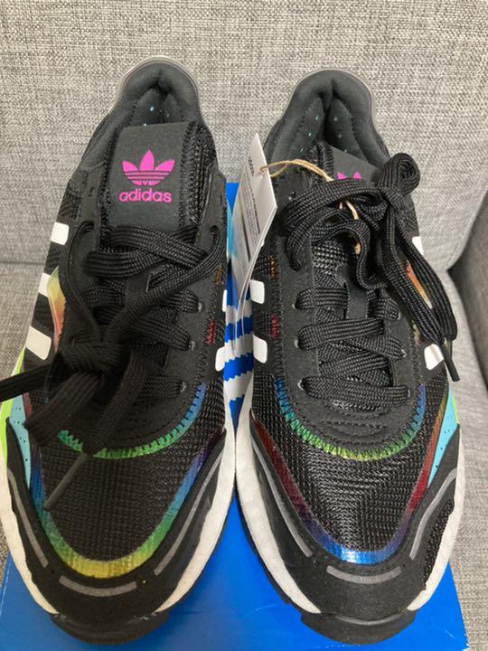 adidas アディダス スニーカー