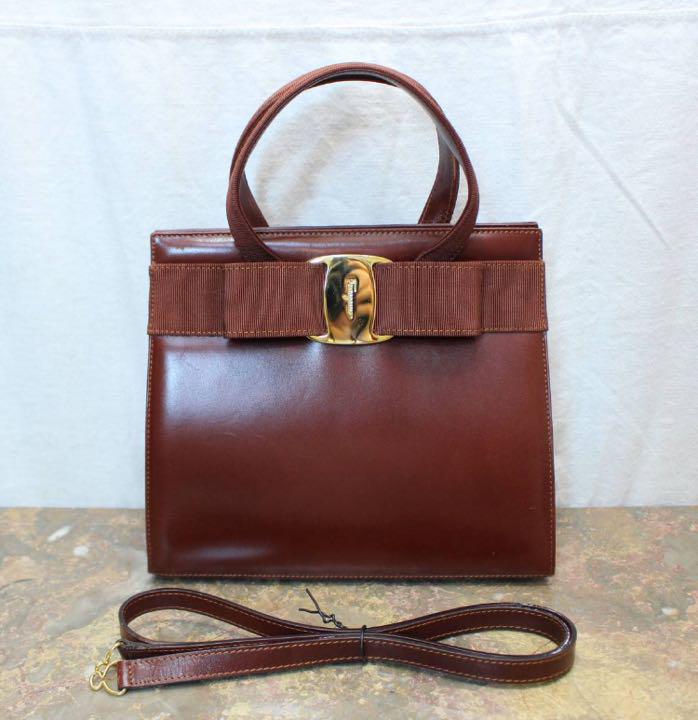 ブラウン系本物保証! Salvatore Ferragamoフェラガモレザー2wayショルダーバッグ ショルダーバッグ レディースブラウン系¥31,096-www.camarajacobina.ba.gov.br ブラウン系本物保証! Salvatore Ferragamoフェラガモレザー2wayショルダーバッグ ショルダーバッグ レディースブラウン系¥31,096-www.camarajacobina.ba.gov.br