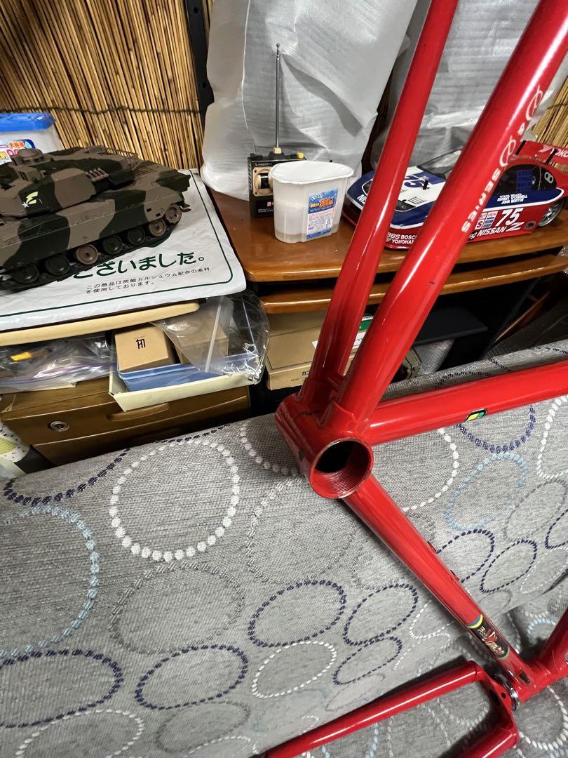 フジフェザーコンポのロードフレームのみになります。 フジフェザーコンポのロードフレームのみになります。