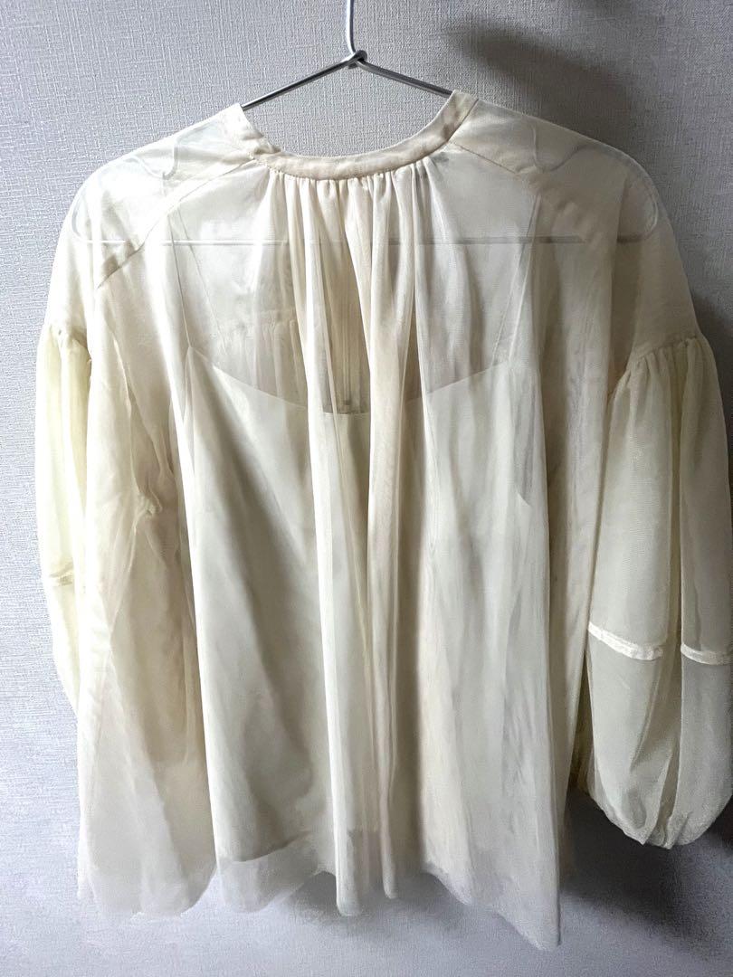 CLANEクラネ SHEER TULLE BALLOON SLEEVE TOPS