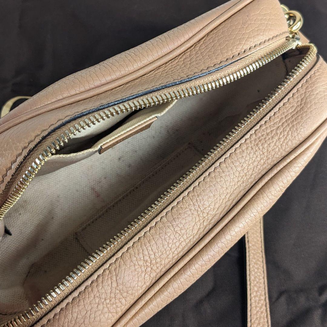 GUCCI　グッチ　ショルダーバッグ　ソーホー　タッセル　カメラバッグ　レザー