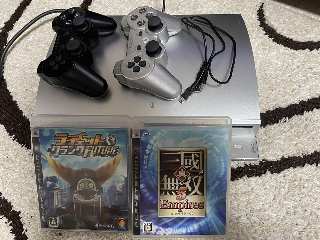 ps3本体初期型ソフト2本 工場直送 製造元特別価格 PS3本体 綺麗です! 人気ソフトセット(^ω^) 家庭用ゲーム本体