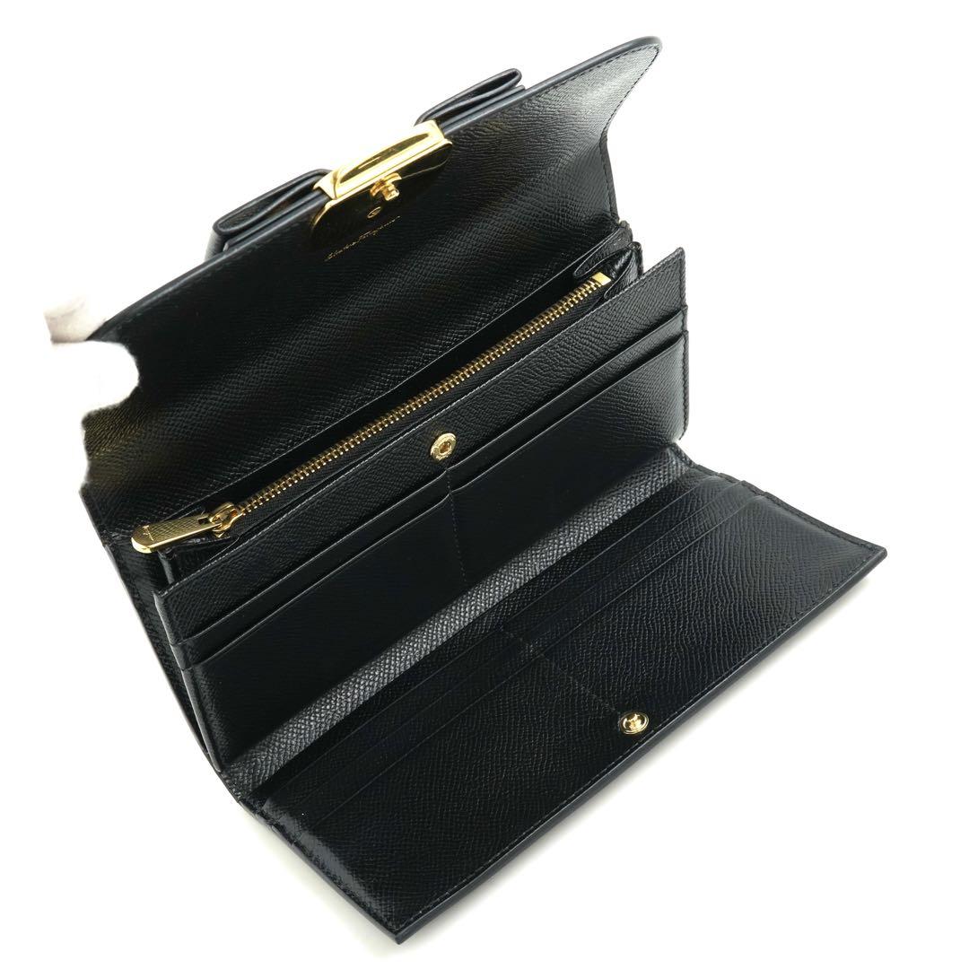 ✨新品未使用✨　Salvatore Ferragamo 長財布　ヴァラリボン