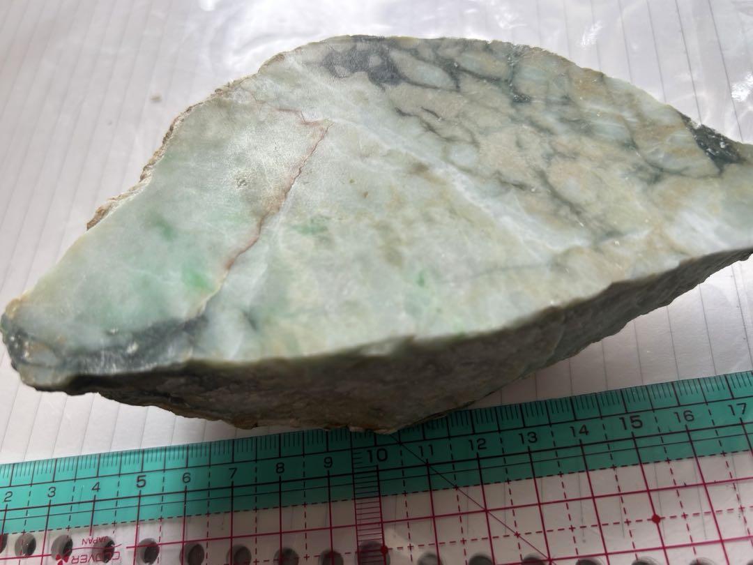 糸魚川翡翠 小滝 621ｇ