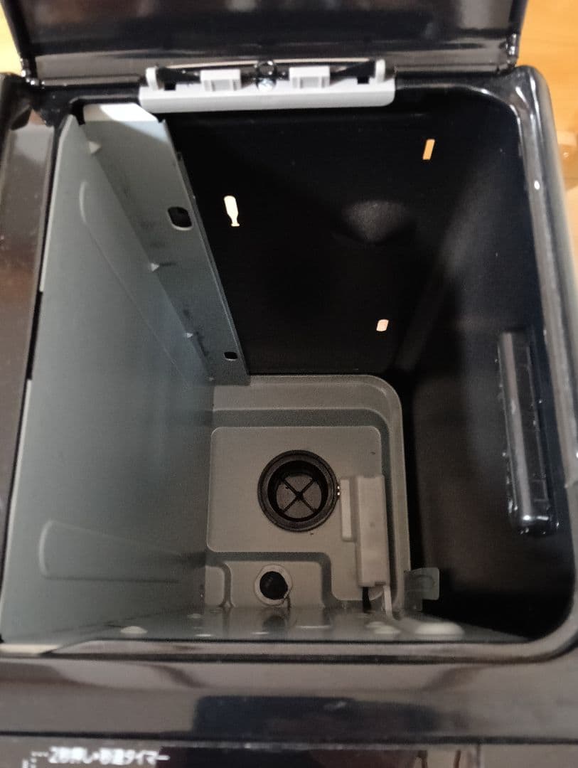 CORONA FH-WZ5722 ブラック 石油ファンヒーター 2022年製 CORONA FH-WZ5722 ブラック 石油ファンヒーター 2022年製