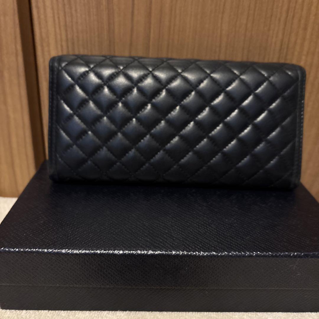 PRADA キルティング 長財布 ブラック 箱付き