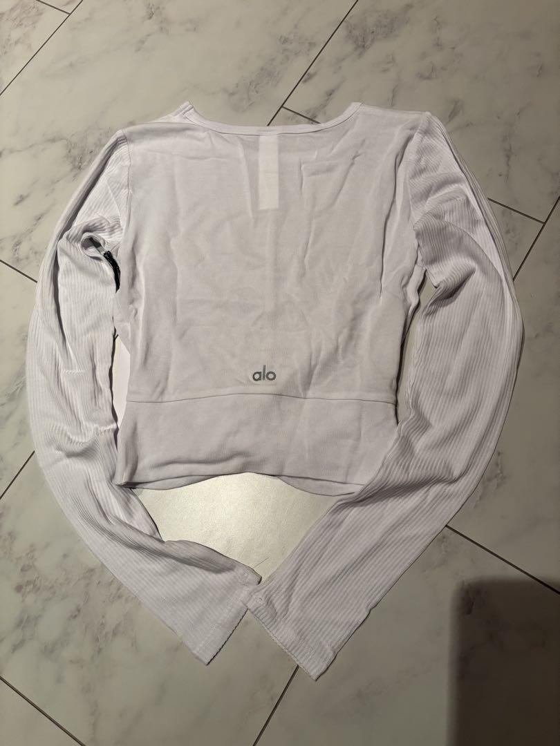 新品未使用　ALO Yoga☆COVER LONG SLEEVE シャツ