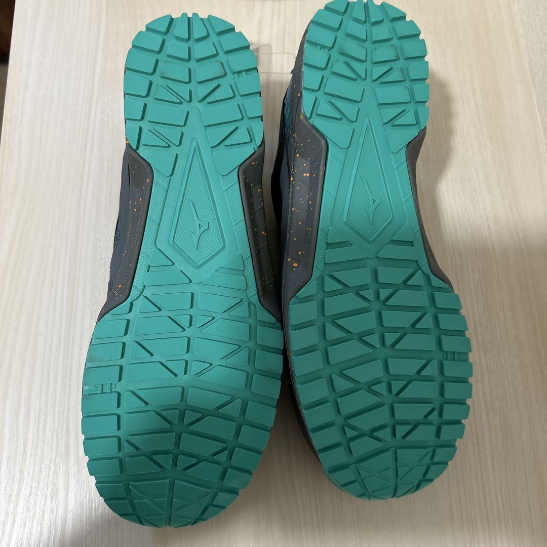 ⭐️新品未使用⭐️Mizuno 安全靴 グレー/オレンジ　25.5.cm