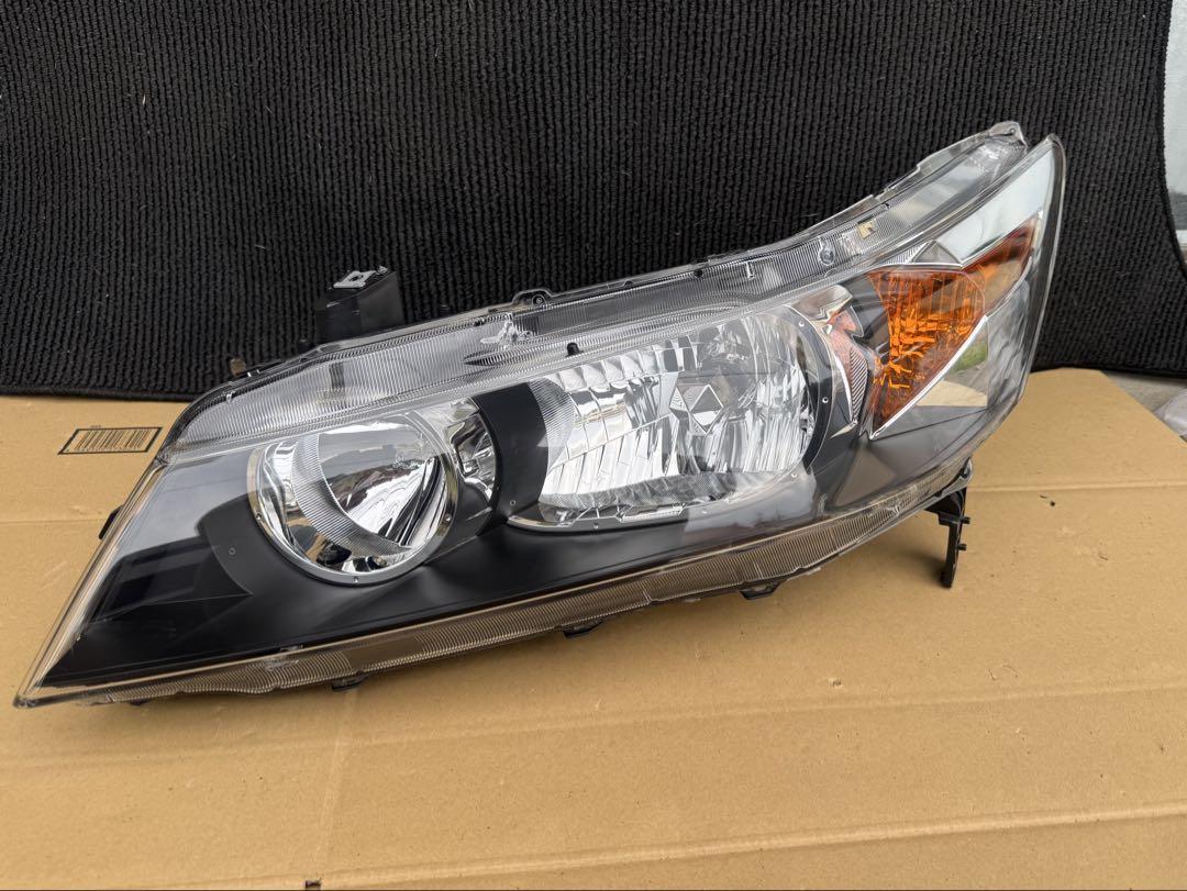 ホンダストリーム RN6 RN7 RN8 RN9 純正 HID ヘッドライト左右