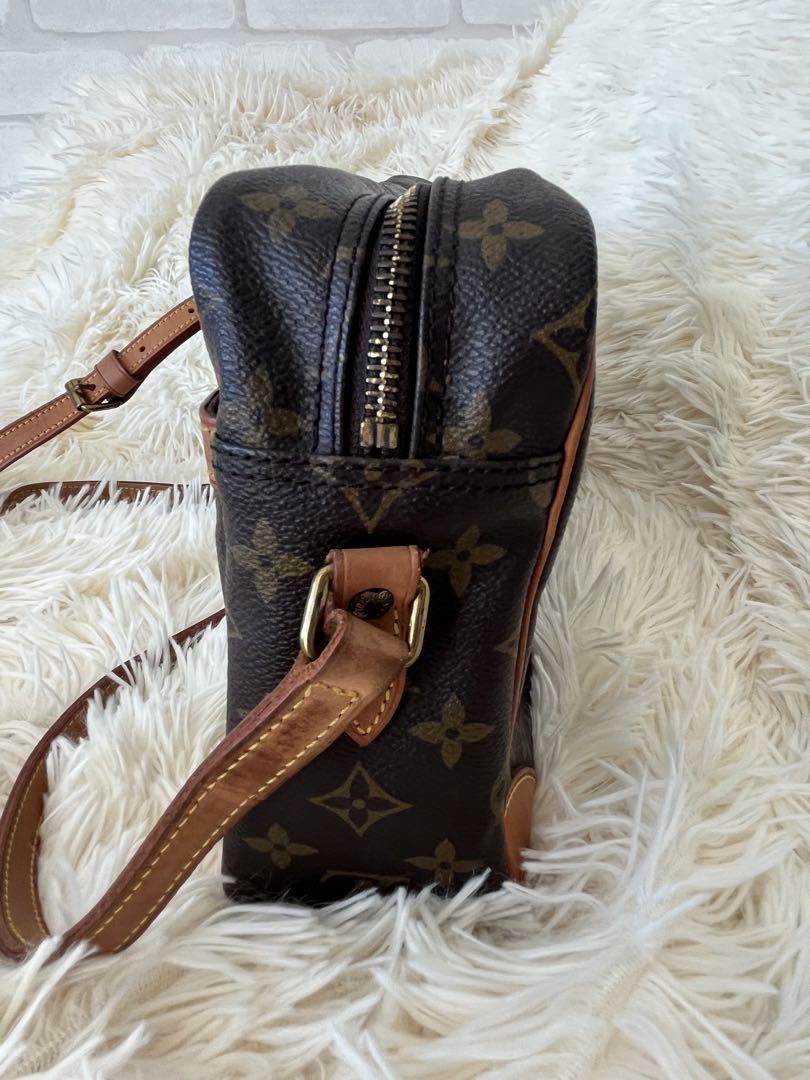 LOUIS VUITTON ルイ・ヴィトン モノグラム トロカデロ27