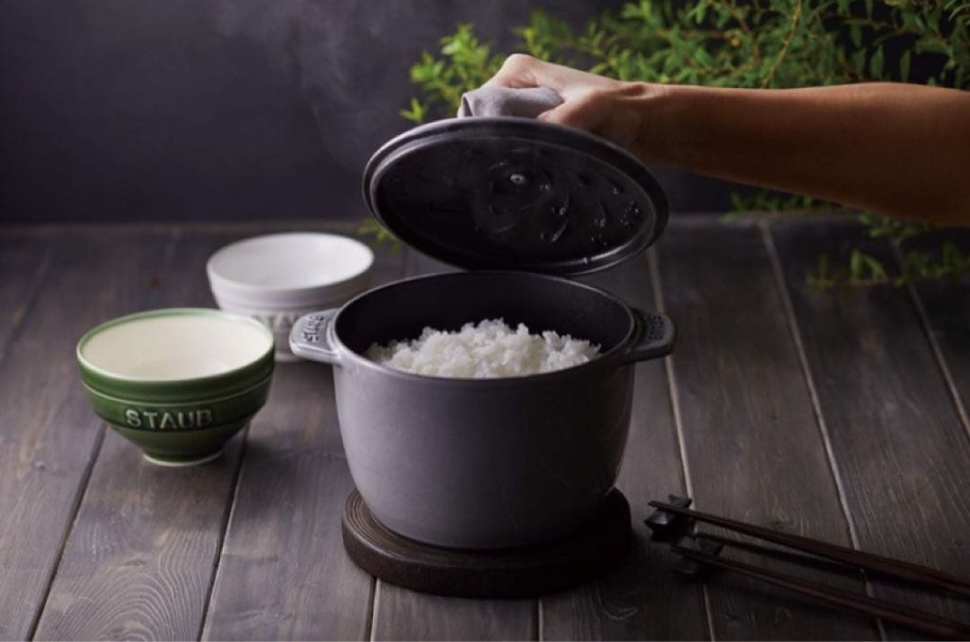 staub ラ ココット de GOHAN シャイニーブラックM 16cm de GOHAN ココット La Cocotte