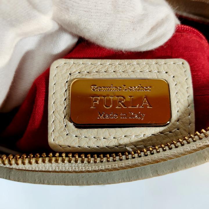 FURLA フルラ ショルダーバッグ レザー ホワイト