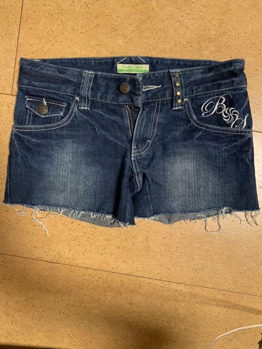 最近また 若い女の子で流行りのショートパンツ Shop At Mercari From Japan Buyee Bot Online 最近また 若い女の子で流行りのショートパンツ Shop At Mercari From Japan Buyee Bot Online