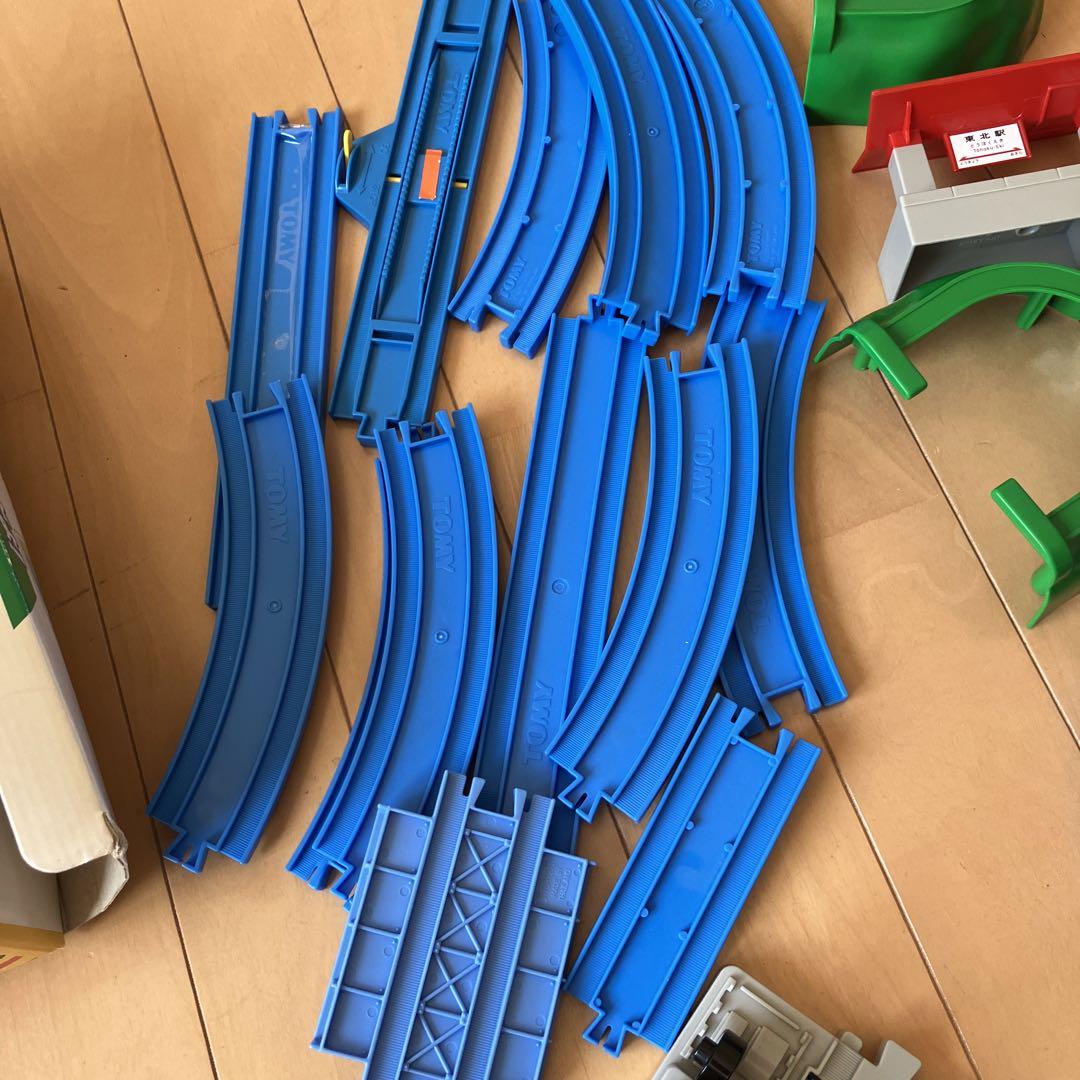 プラレール 連結E6系こまち&トミカアーチ踏切セット - メルカリ