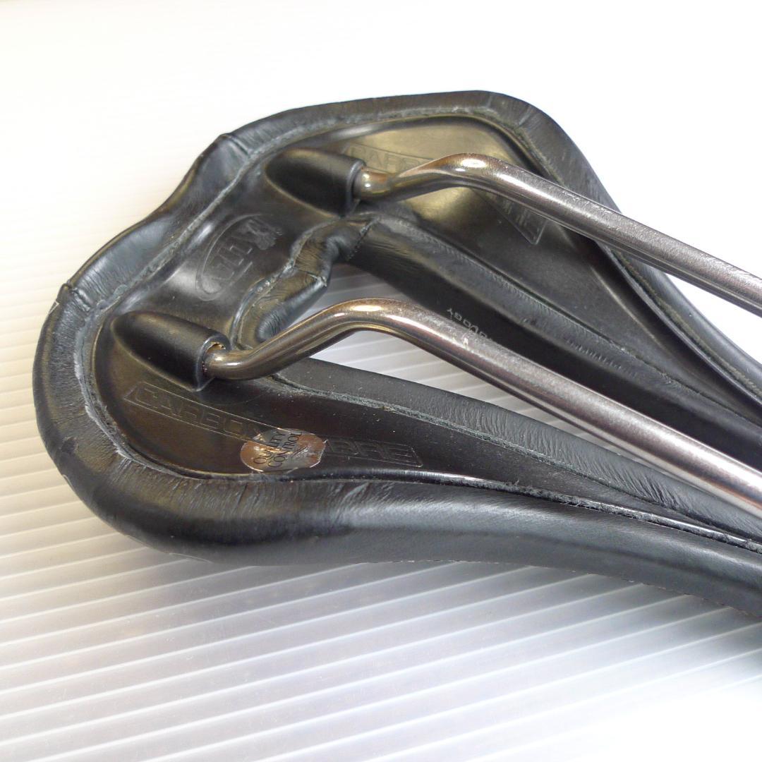 Amazon.com : Selle Italia Lady Gel Flow Road Bike Saddle