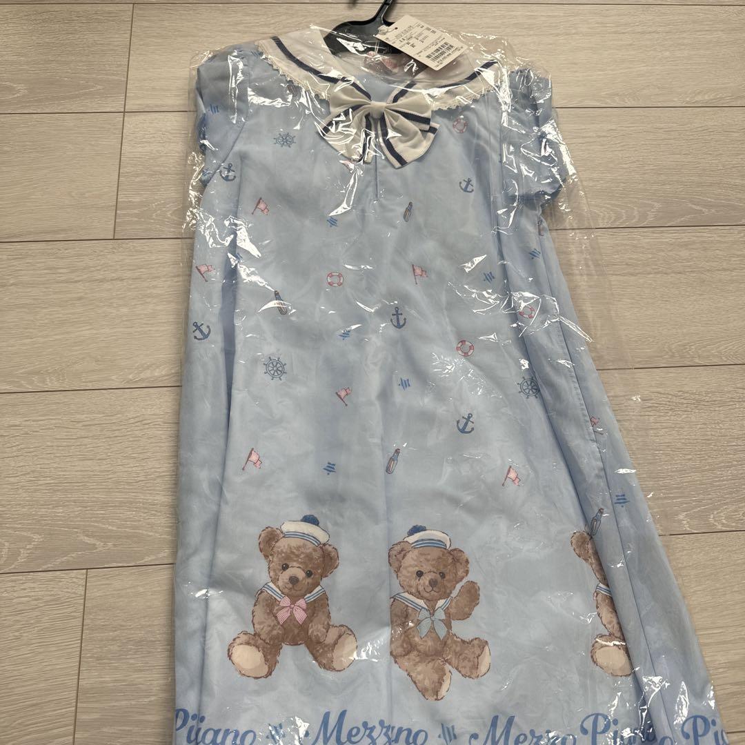 新品　メゾピアノ　マリンくま　セーラーカラーワンピース